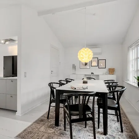 Semesterbostad In With Kitchen Nyborg